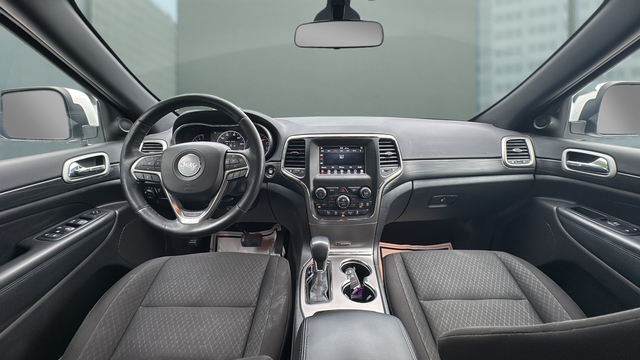 2021 Jeep Grand Cherokee Laredo E