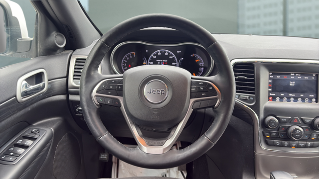 2021 Jeep Grand Cherokee Laredo E