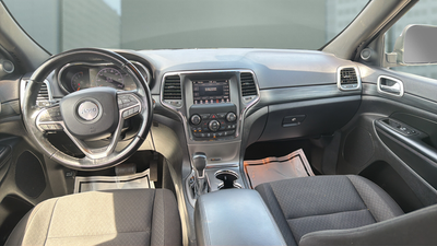 2020 Jeep Grand Cherokee Laredo E