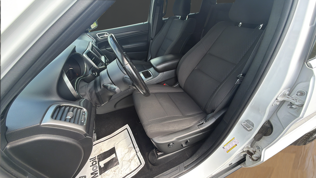 2020 Jeep Grand Cherokee Laredo E