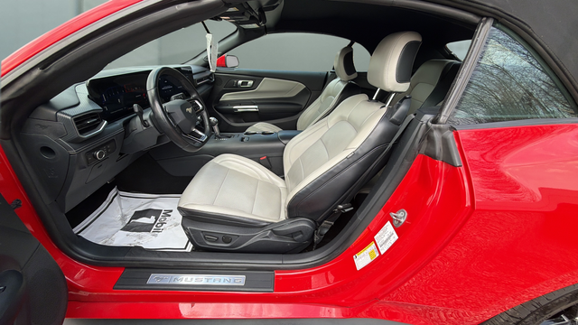 2024 Ford Mustang EcoBoost Premium