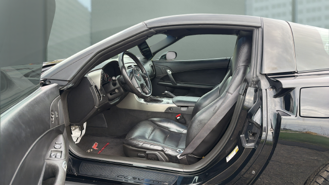 2005 Chevrolet Corvette Base