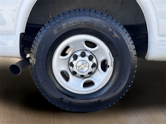 2022 Chevrolet Express 2500 LS Passenger
