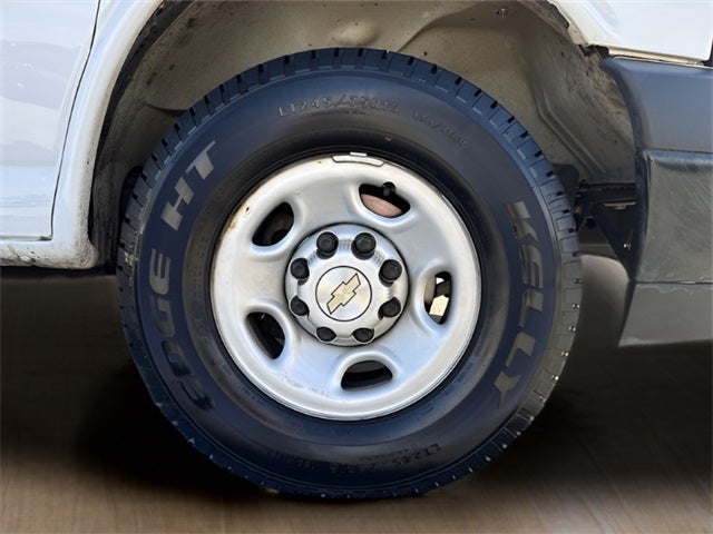 2022 Chevrolet Express 2500 LS Passenger