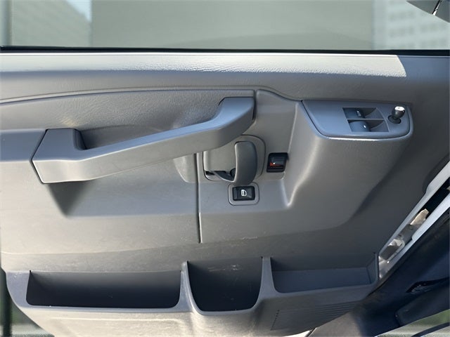 2022 Chevrolet Express 2500 LS Passenger