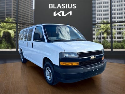 2022 Chevrolet Express 2500 LS Passenger