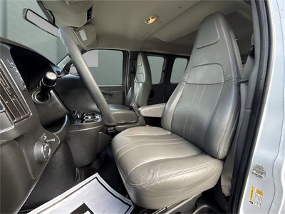 2022 Chevrolet Express 2500 LS Passenger