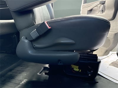 2022 Chevrolet Express 2500 LS Passenger