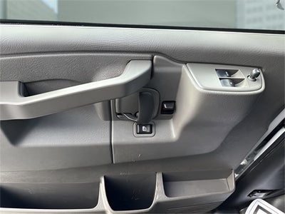 2022 Chevrolet Express 2500 LS Passenger