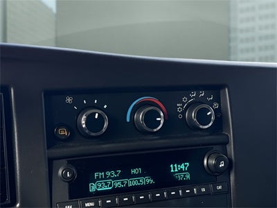 2022 Chevrolet Express 2500 LS Passenger