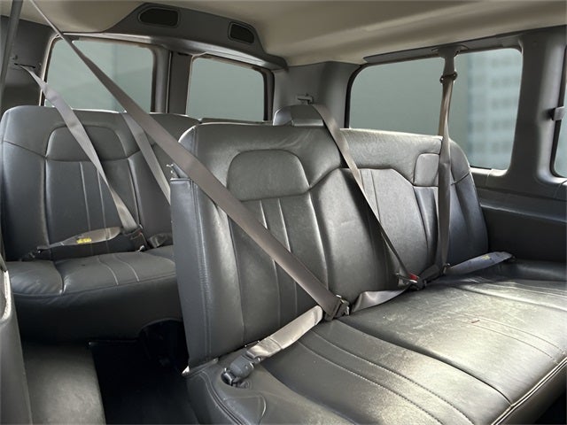 2022 Chevrolet Express 2500 LS Passenger