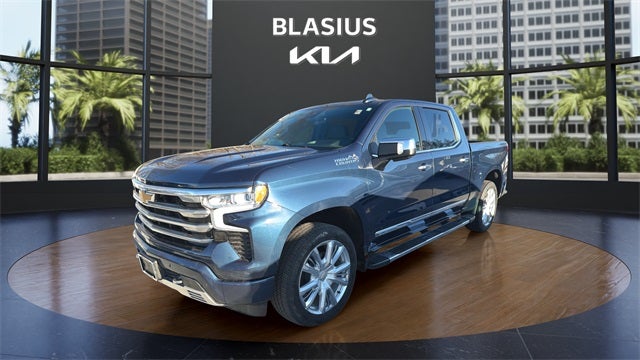 2023 Chevrolet Silverado 1500 High Country