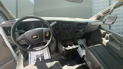 2024 Chevrolet Express 2500 Work Van Cargo