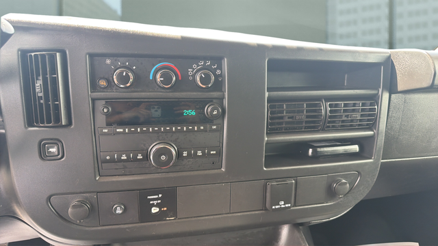 2024 Chevrolet Express 2500 Work Van Cargo
