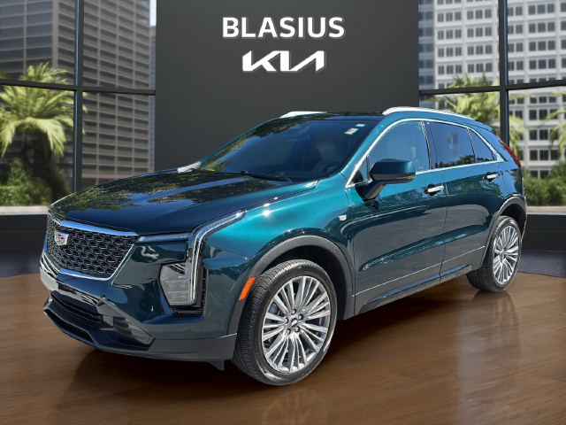 2024 Cadillac XT4 Premium Luxury