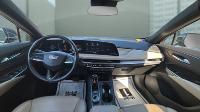 2024 Cadillac XT4 Premium Luxury