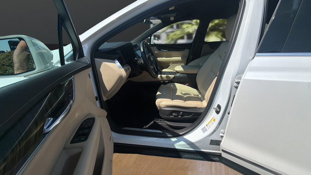 2017 Cadillac XT5 Base