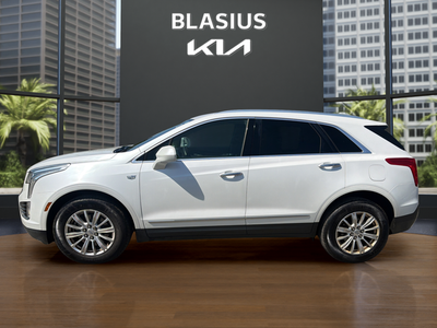 2017 Cadillac XT5 Base