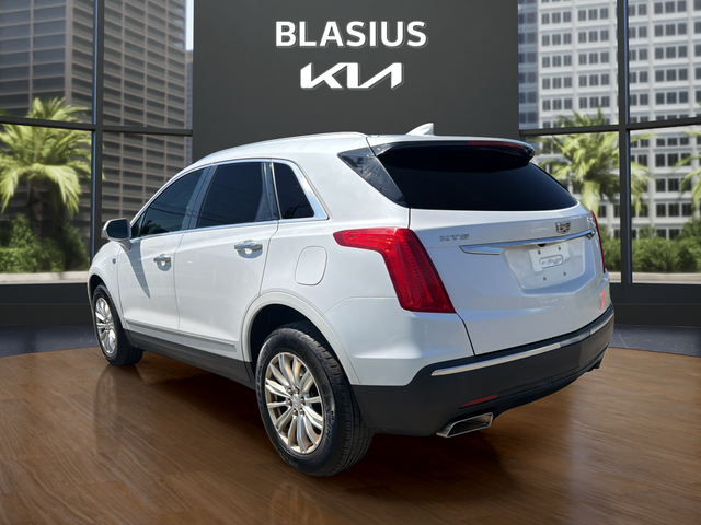 2017 Cadillac XT5 Base