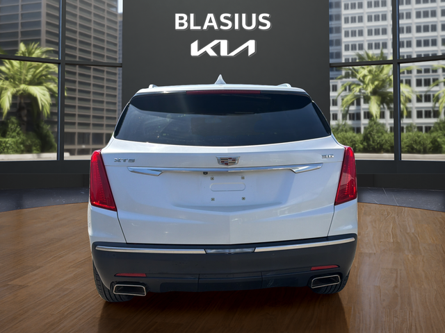 2017 Cadillac XT5 Base