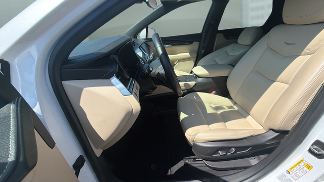 2017 Cadillac XT5 Base