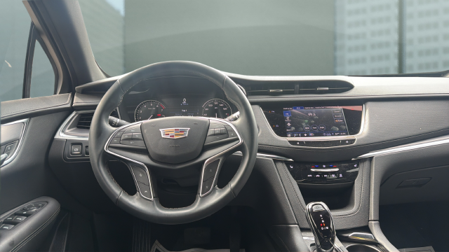2024 Cadillac XT5 Luxury