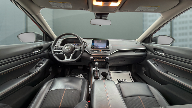 2021 Nissan Altima 2.5 SR