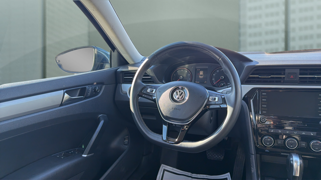 2022 Volkswagen Passat 2.0T SE