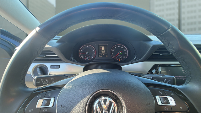 2022 Volkswagen Passat 2.0T SE