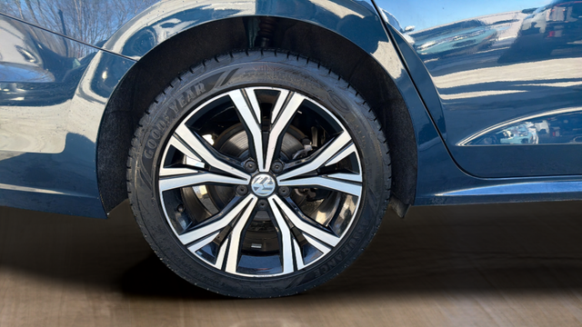 2022 Volkswagen Passat 2.0T SE