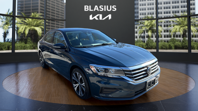 2022 Volkswagen Passat 2.0T SE