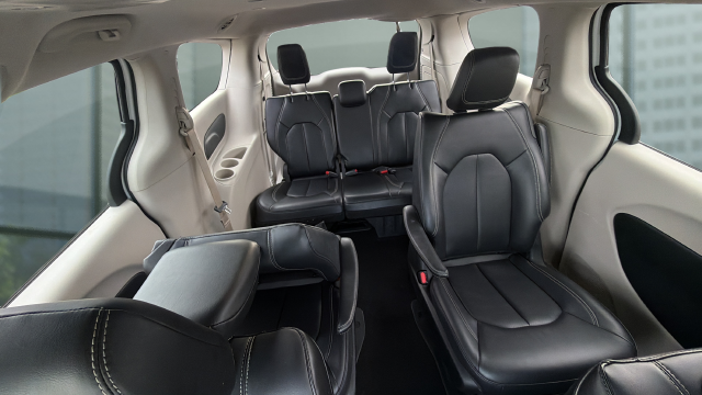 2024 Chrysler Pacifica Hybrid Select