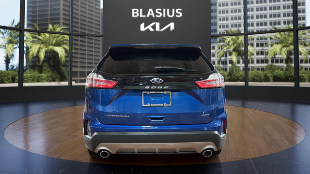 2022 Ford Edge Titanium