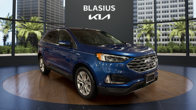 2022 Ford Edge Titanium