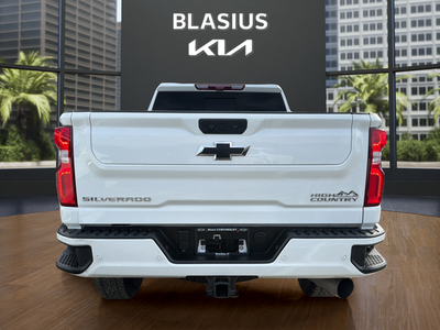 2022 Chevrolet Silverado 2500HD High Country