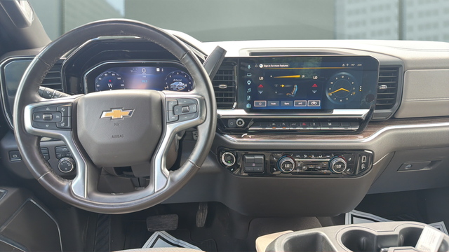 2025 Chevrolet Silverado 1500 LT LT1