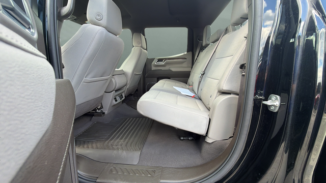 2025 Chevrolet Silverado 1500 LT LT1