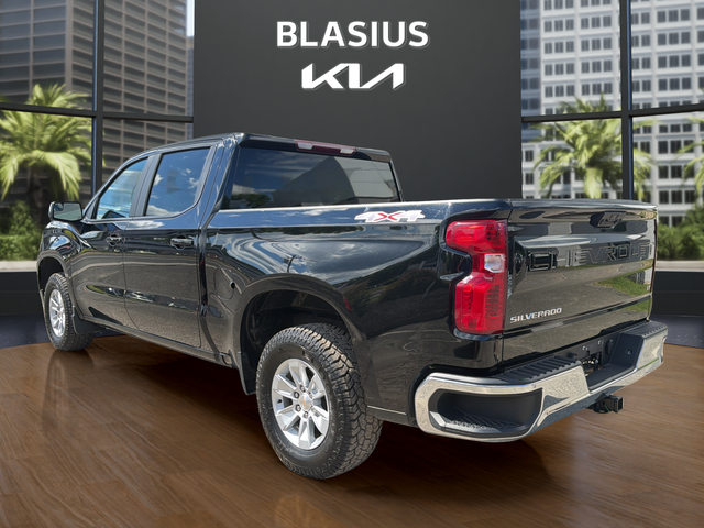2025 Chevrolet Silverado 1500 LT LT1