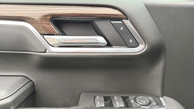 2025 Chevrolet Silverado 1500 LT LT1