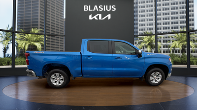 2025 Chevrolet Silverado 1500 LT LT1