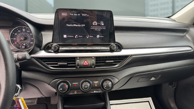 2023 Kia Forte LXS