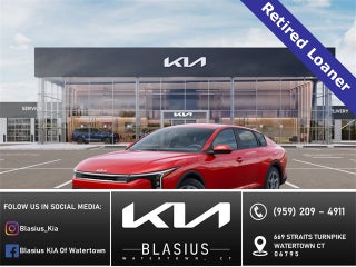 2025 Kia K4 LXS