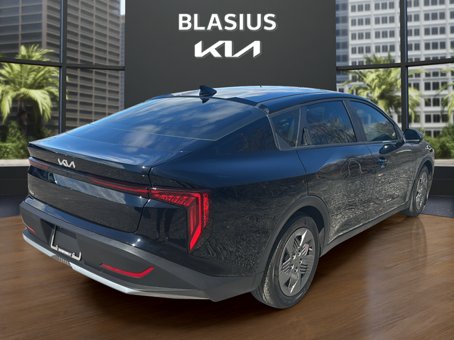 2025 Kia K4 LX