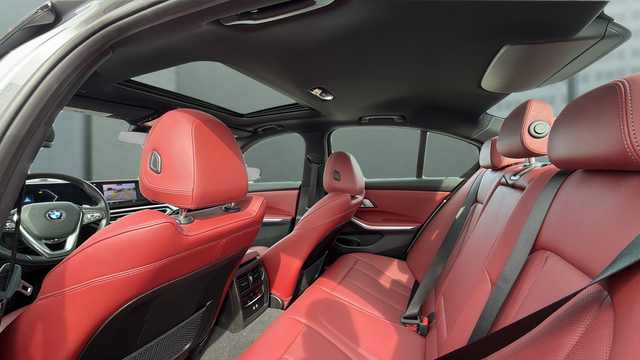 2023 BMW 3 Series 330i xDrive