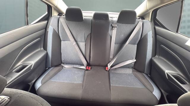 2024 Nissan Versa 1.6 SV