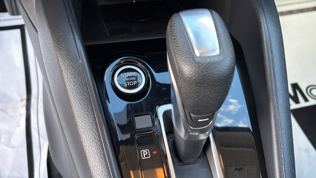 2024 Nissan Versa 1.6 SR