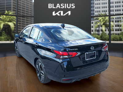 2024 Nissan Versa 1.6 SR