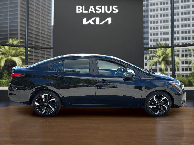 2024 Nissan Versa 1.6 SR