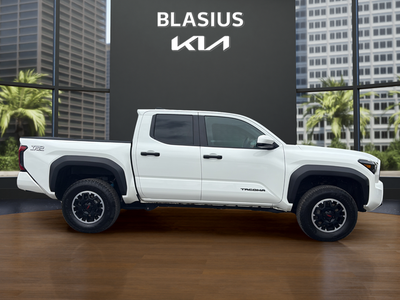 2024 Toyota Tacoma TRD Off-Road