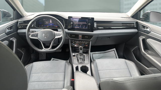 2025 Volkswagen Jetta 1.5T SE
